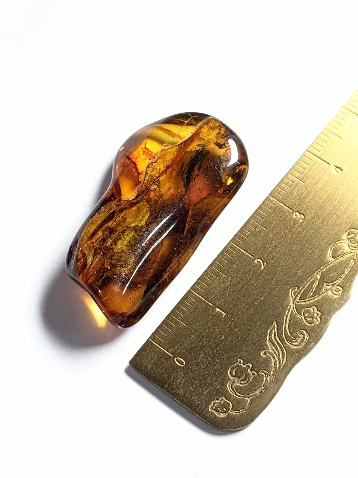 Baltic Amber Polished 37mm 4g