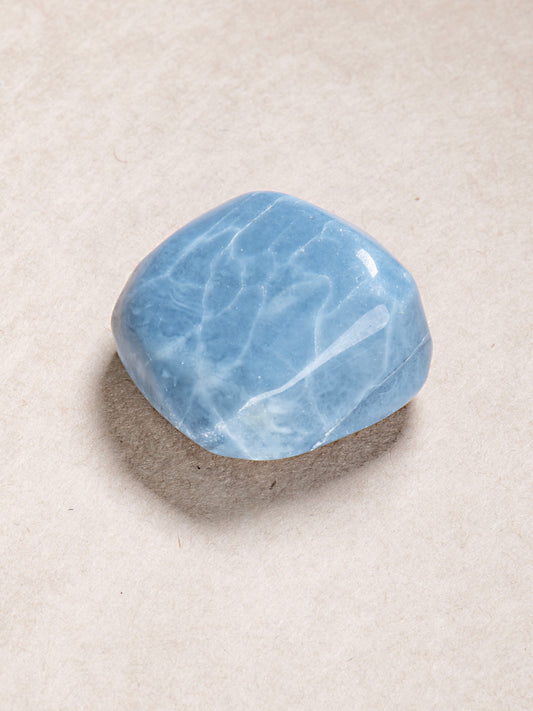 Ripple-Pattern Owyhee Blue Opal Pebble 31mm 20g