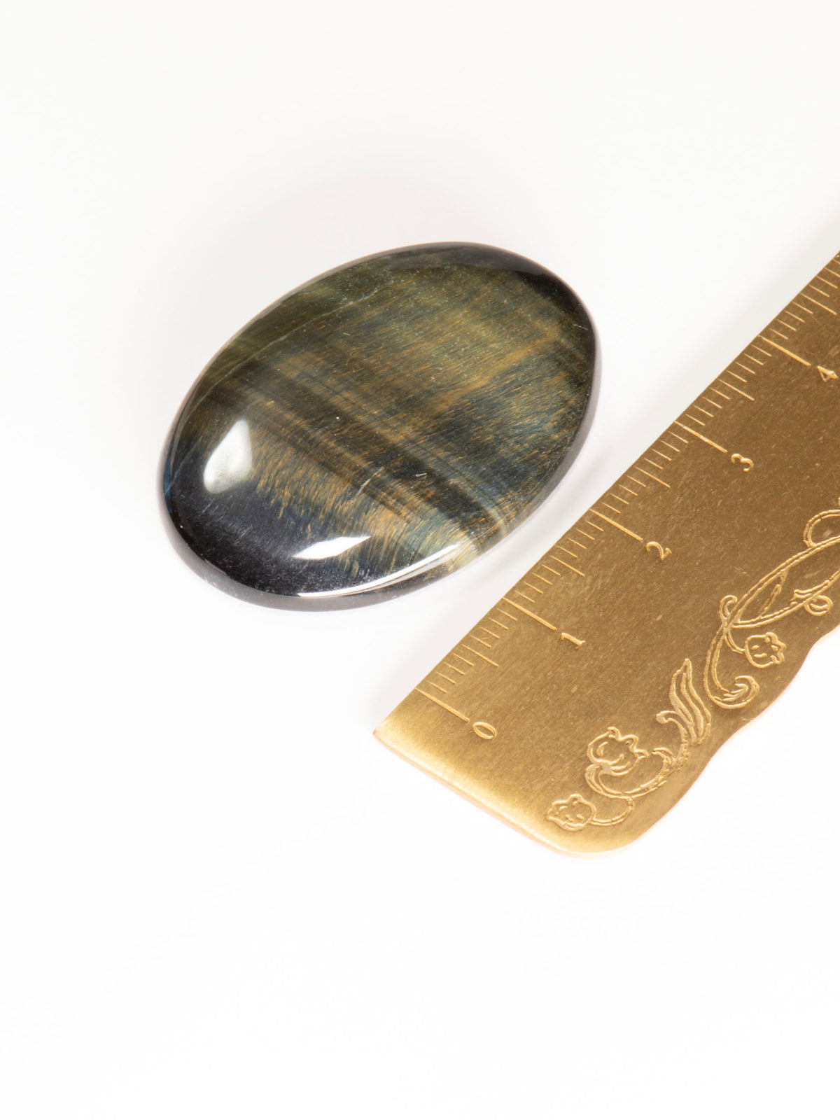 Cross-Chatoyant Tiger’s Eye Oval Cabochon 36mm 10g