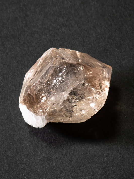 Skardu Champagne Topaz Crystal 28mm 16g