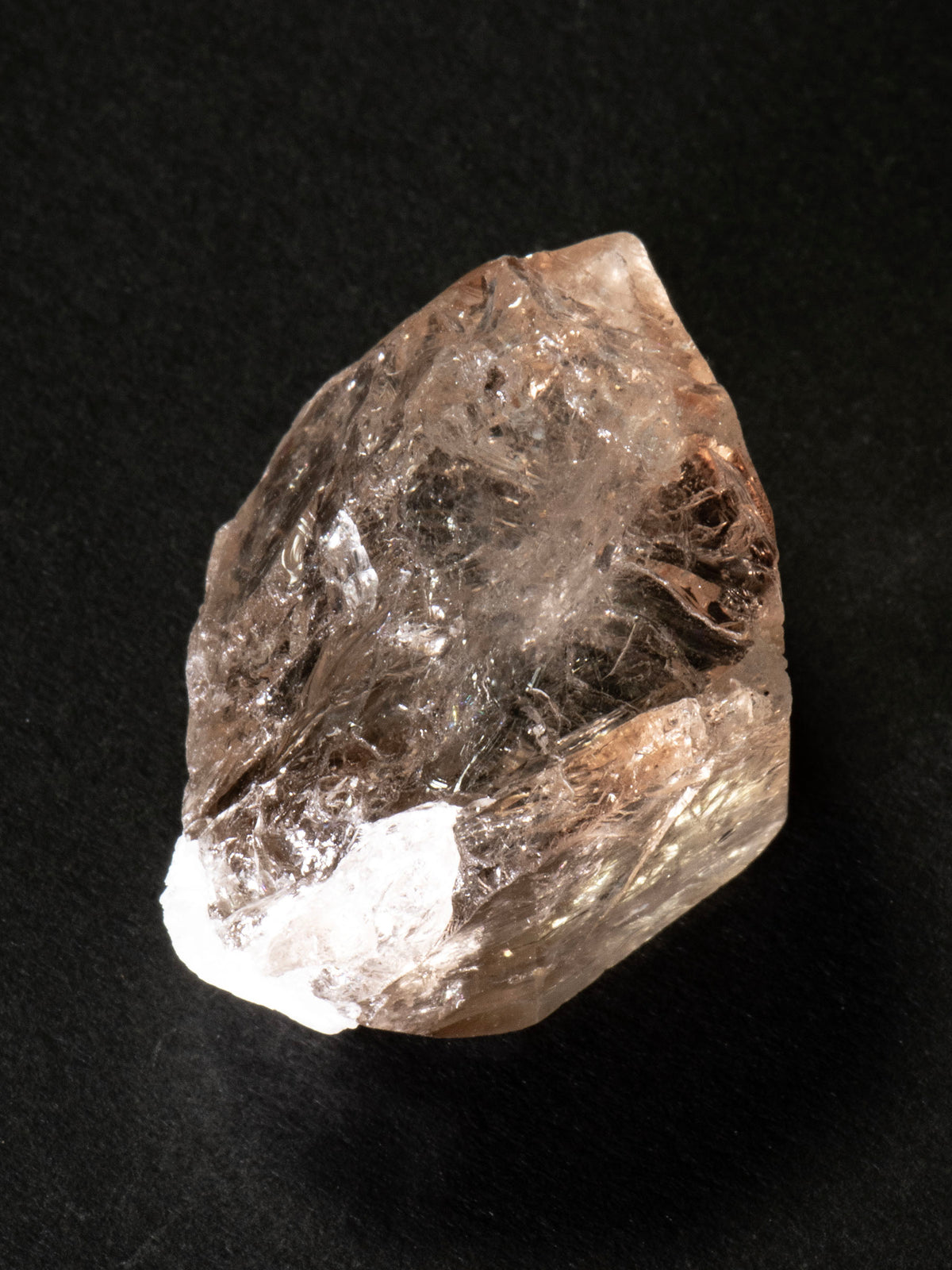 Skardu Champagne Topaz Crystal 28mm 16g