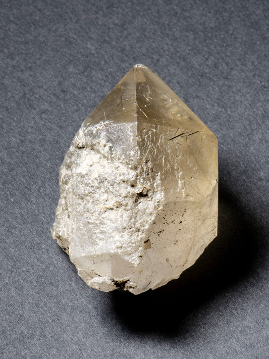 ザギ水晶 原石（ルチル内包）