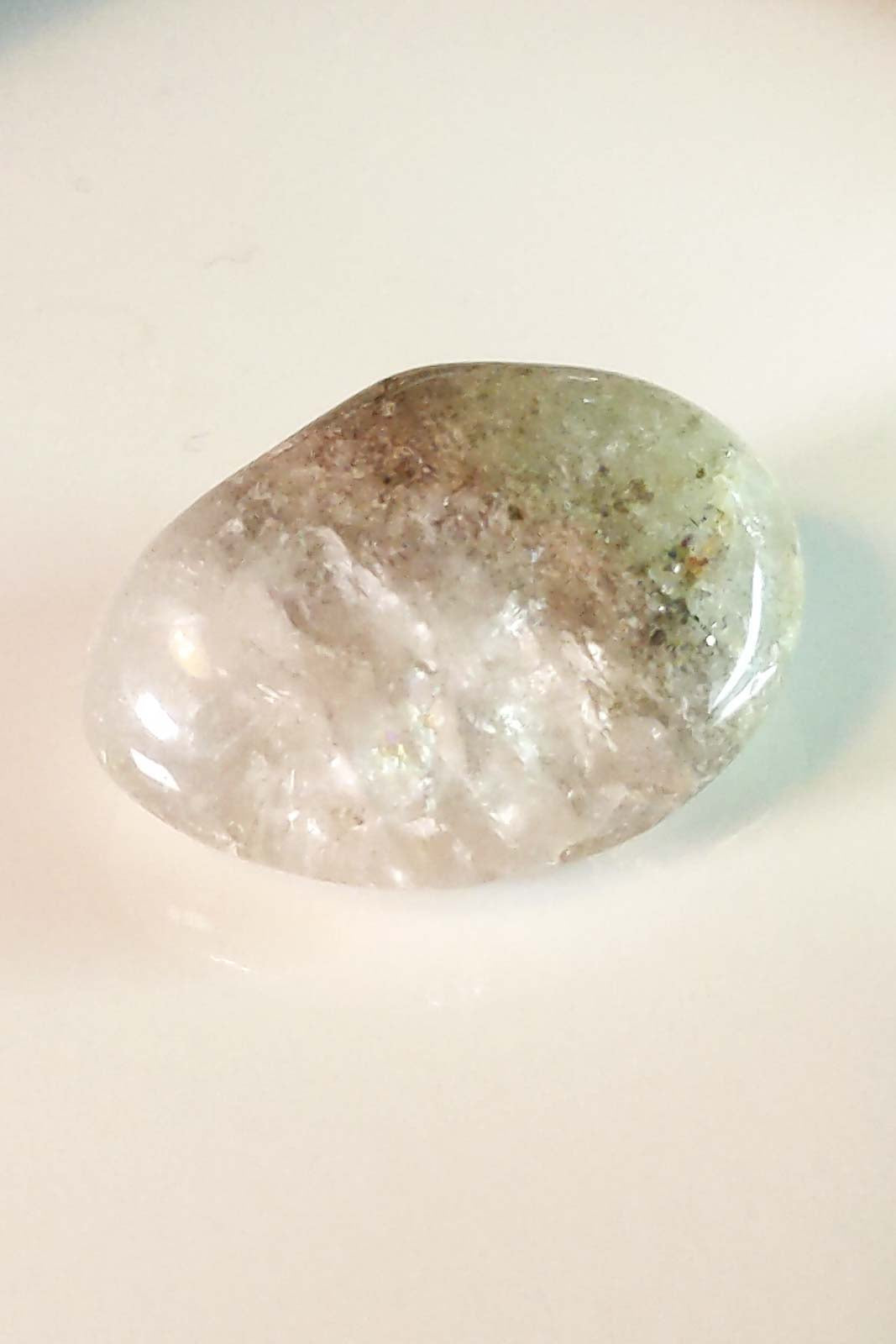 Zambian Witches’ Finger Quartz Polished Pebble 30mm 12g